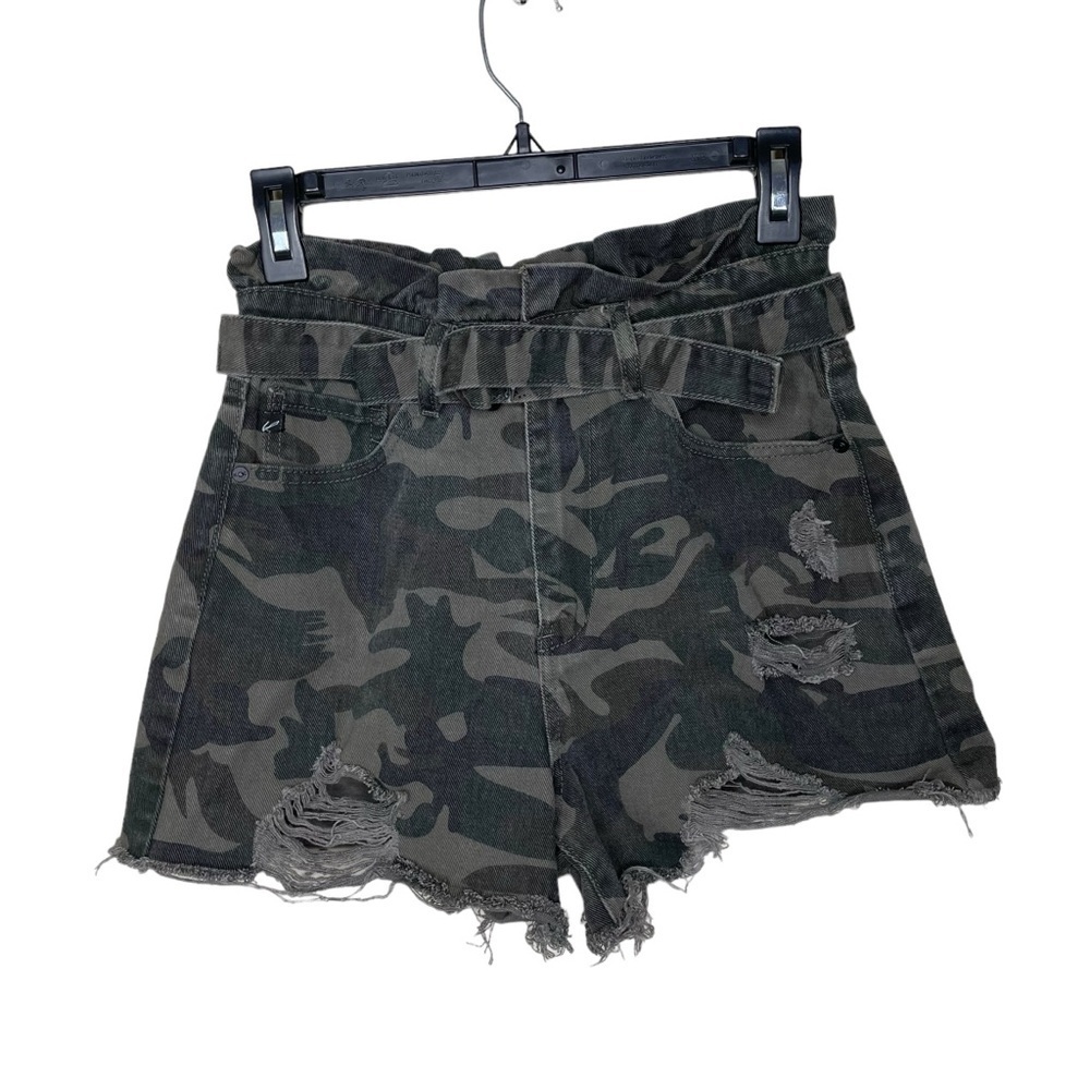 KanCan Hunter Camo Ultra High Rise Belted Shorts Medium - Picture 6 of 16